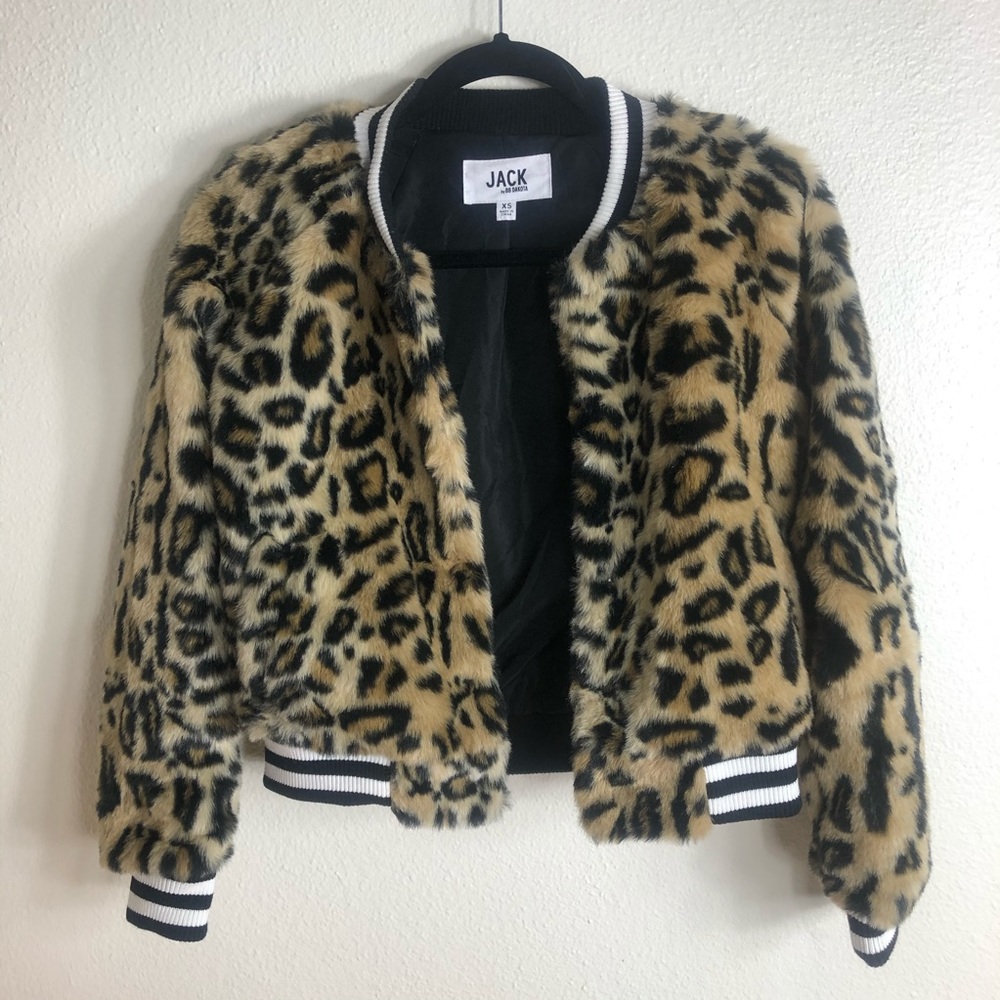 JACK BB Dakota Cheetah Faux Fur Jacket Size XS